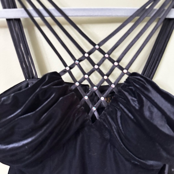 NWT Ignite Evenings Sz M Bodice Top Black Velvet Lattice Straps Rhinestones - Picture 2 of 10